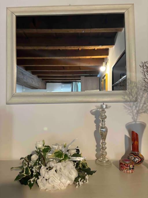 Apartamento Monolocale In Piazza Isolo Verona Exterior foto