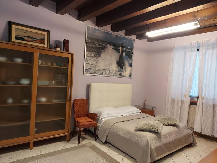 Apartamento Monolocale In Piazza Isolo Verona Exterior foto