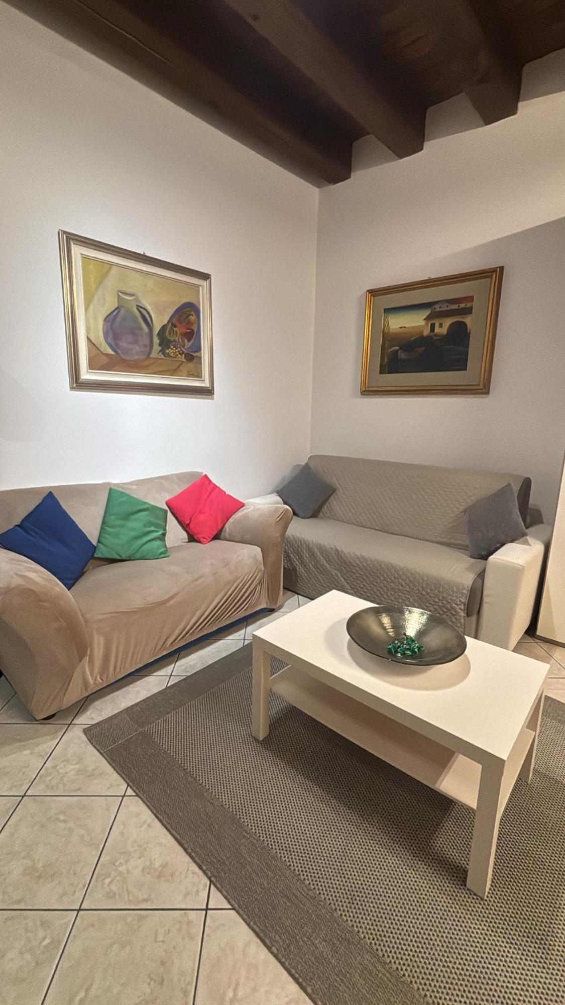 Apartamento Monolocale In Piazza Isolo Verona Exterior foto